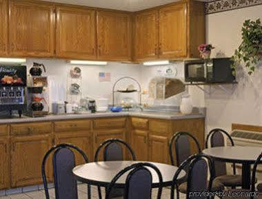 Super 8 By Wyndham Aransas Pass Hotel Екстериор снимка