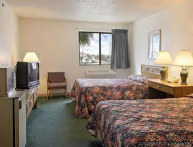 Super 8 By Wyndham Aransas Pass Hotel Екстериор снимка